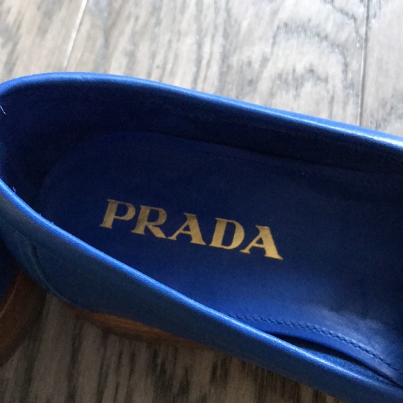 Prada blue genuine leather loafers size 7.5 - Picture 2 of 7